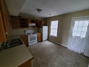 698 Needmore Rd in Clarksville, TN - Building Photo - Building Photo