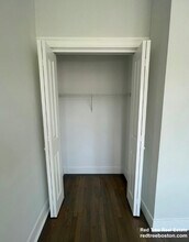 81 Park Dr, Unit 15 in Boston, MA - Building Photo - Building Photo