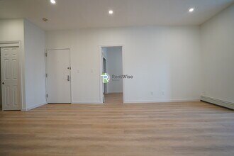 521 Massachusetts Ave in Boston, MA - Building Photo - Building Photo