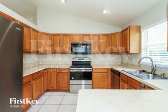 10934 Crescent Ridge Loop in Clermont, FL - Building Photo - Building Photo