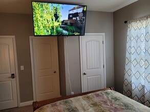 500 Longhorn Drive, Unit BR#1 Downstairs bedroom by kitchen in Rock Hill, SC - Building Photo - Building Photo