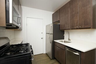 2641 N Spaulding Ave in Chicago, IL - Building Photo - Building Photo