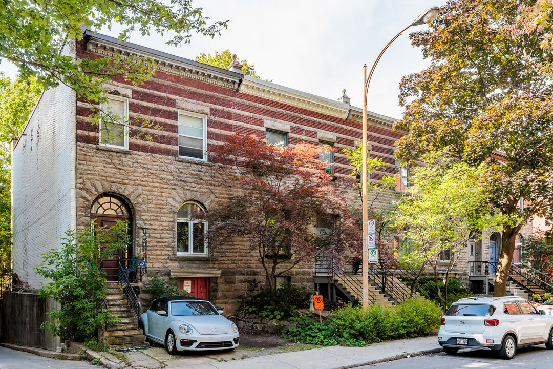 258 Olivier Av in Westmount, QC - Building Photo