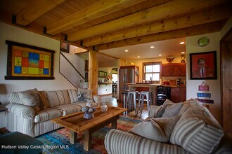 208 Cunningham Hill Rd in Canaan, NY - Building Photo - Building Photo