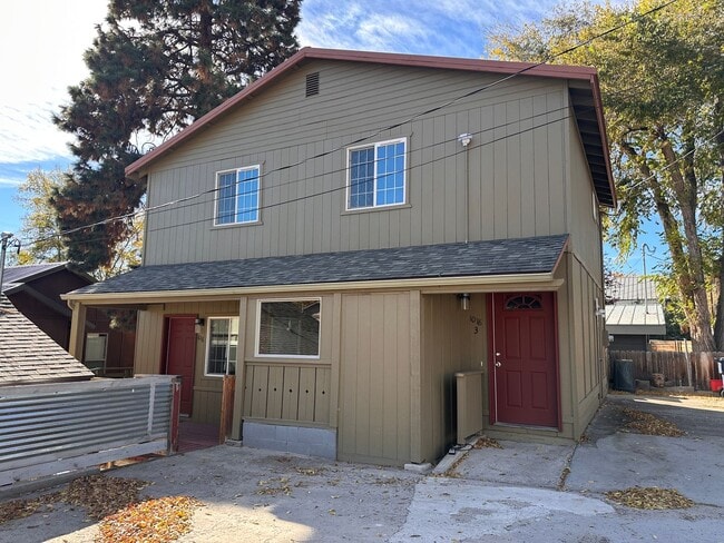 1018 NW Ogden Ave in Bend, OR - Building Photo - Building Photo