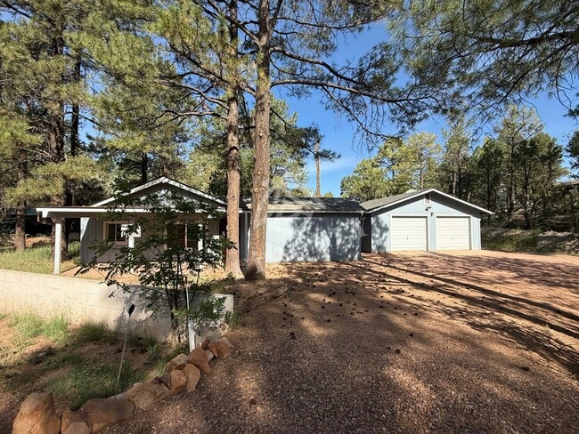 property at 2058 Pinehaven Ln