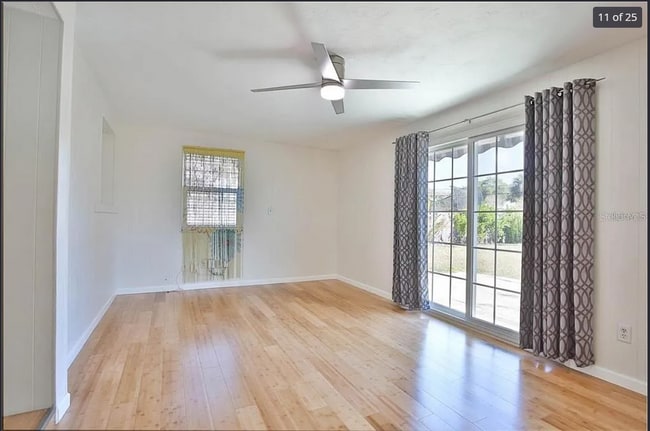 7355 Cass Cir in Sarasota, FL - Building Photo - Building Photo