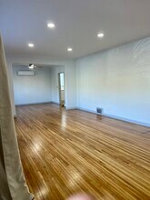 1050 S Hayworth Ave in Los Angeles, CA - Building Photo - Building Photo