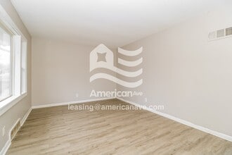 6818 Eisele St in Berkeley, MO - Building Photo - Building Photo