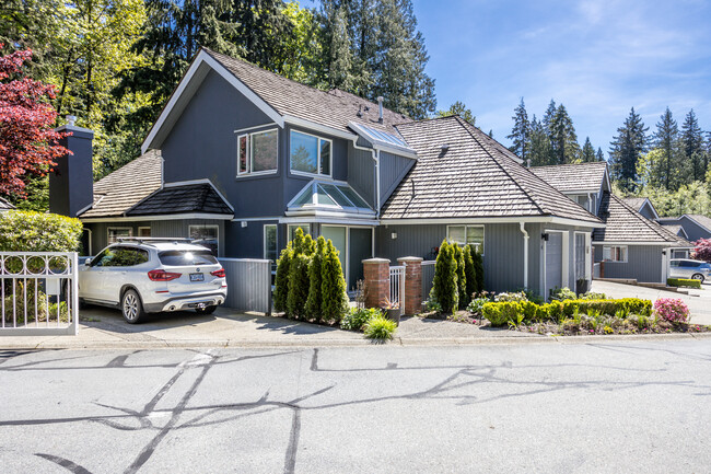 Windemere in North Vancouver, BC - Building Photo - Building Photo