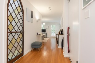 47 W 12th St, Unit 1 in New York, NY - Building Photo