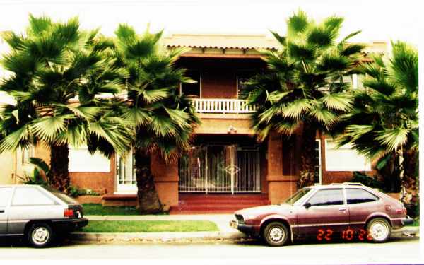 E. 3rd St. Apartments in Long Beach, CA - Foto de edificio - Building Photo