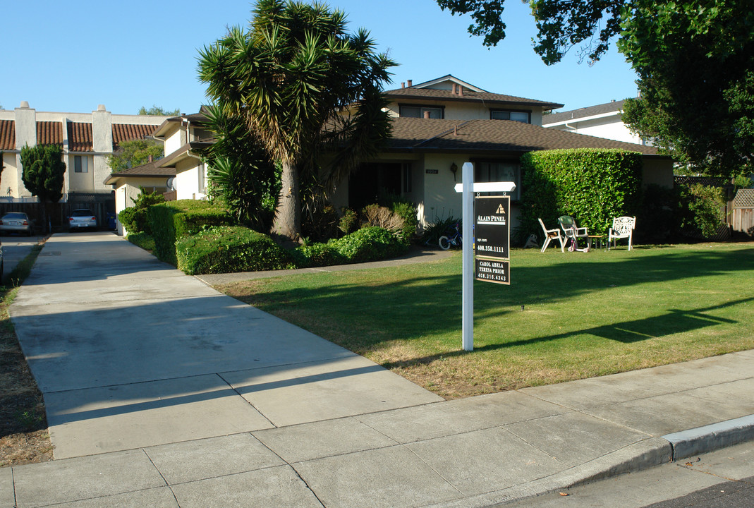 1034 Valerian Way in Sunnyvale, CA - Building Photo