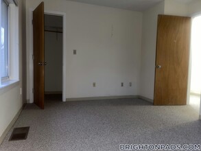 140 N Beacon St in Boston, MA - Building Photo - Building Photo