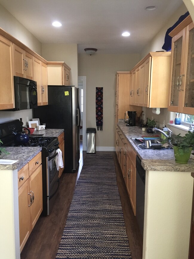 608 7th Ave W, Unit Victorian in Kalispell in Kalispell, MT - Foto de edificio - Building Photo