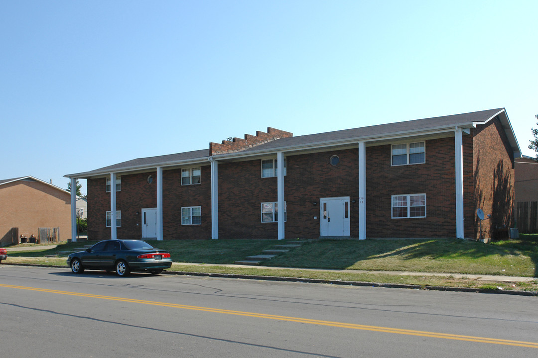 330 Codell Dr in Lexington, KY - Building Photo