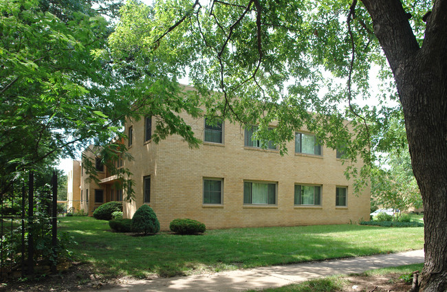 1301 SW Fillmore St in Topeka, KS - Building Photo - Building Photo