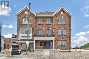 440 Remembrance Rd in Brampton, ON - Building Photo