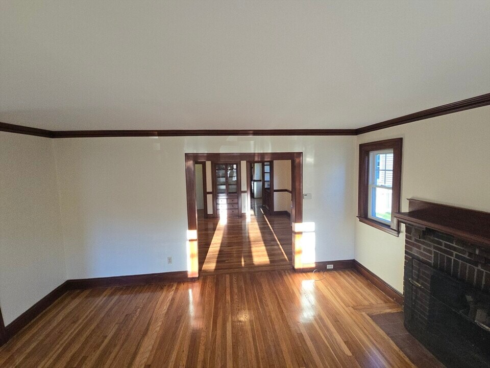 56 Creeley Rd in Belmont, MA - Building Photo