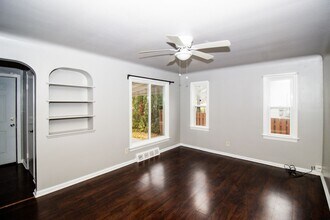 11702 Ridge Rd in North Royalton, OH - Building Photo - Building Photo