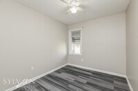 3018 Presstman St photo'