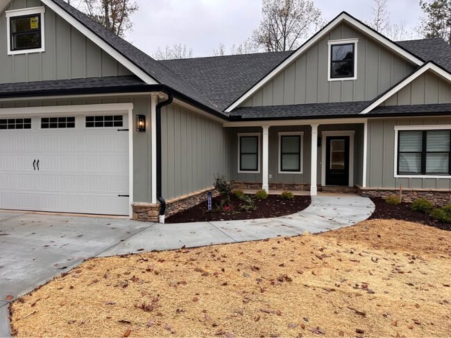 property at 7280 Franklin Way