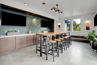 The 72nd Apartments in Tigard, OR - Foto de edificio - Building Photo