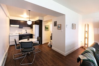 Parker House Apartments in Detroit, MI - Foto de edificio - Building Photo