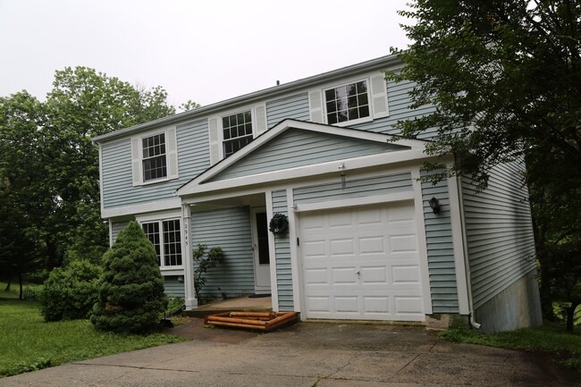 12945 Pinecrest road in Herndon, VA - Building Photo - Building Photo