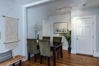 63 Waterhouse St, Unit 2 in Somerville, MA - Foto de edificio - Building Photo