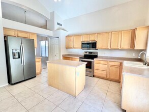 7309 W Mohawk Ln in Glendale, AZ - Building Photo - Building Photo