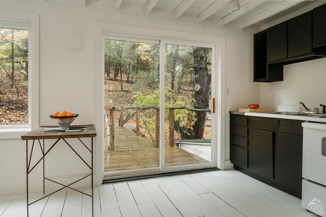 property at 27 Eagle St