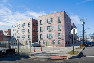 8820 Avenue J in Brooklyn, NY - Foto de edificio - Building Photo