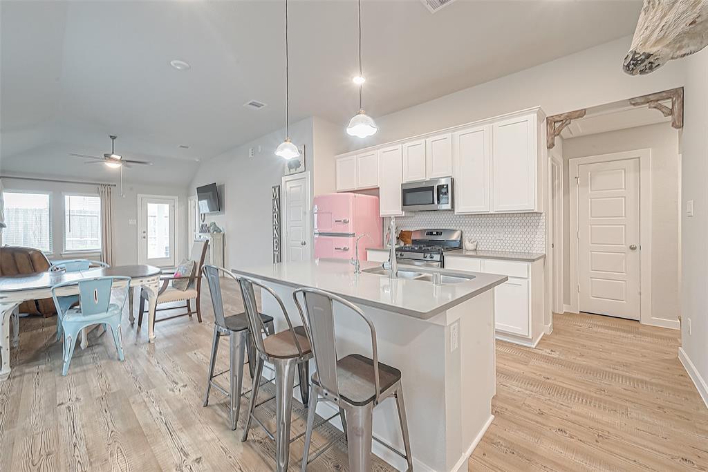 1032 Brighton Orchards Ln in Magnolia, TX - Building Photo