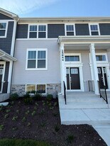 25644 W Yorkshire Dr in Plainfield, IL - Building Photo