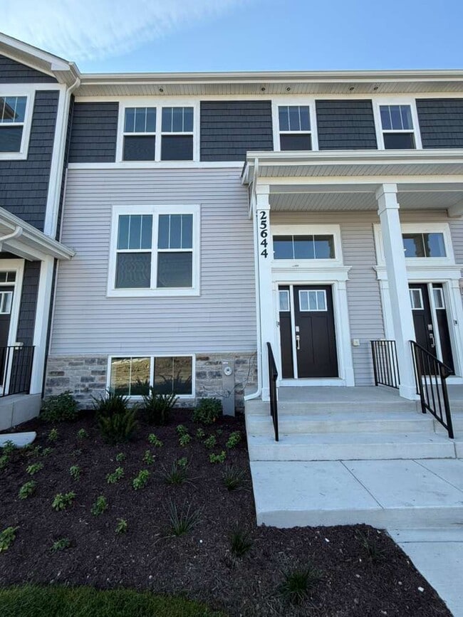 property at 25644 W Yorkshire Dr