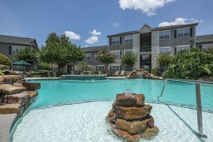 Oak Grove Apartments