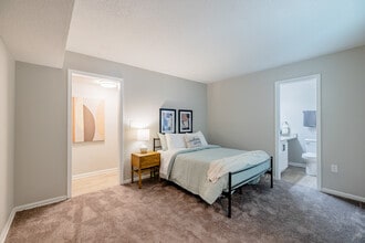 Georgetown Luxury Townhomes in Spartanburg, SC - Foto de edificio - Building Photo