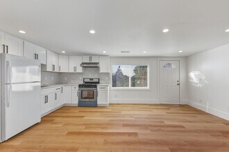 1671 Mono Ave in San Leandro, CA - Building Photo - Building Photo