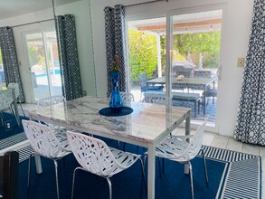 1479 E Francis Dr in Palm Springs, CA - Building Photo - Building Photo