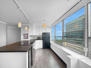 3550 N Lake Shore Dr in Chicago, IL - Building Photo - Building Photo