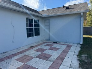 1113 Gardanne Ct in Kissimmee, FL - Foto de edificio - Building Photo