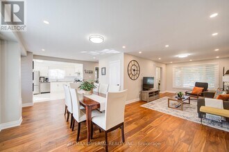 147 Millard St in Whitchurch-Stouffville, ON - Building Photo - Building Photo