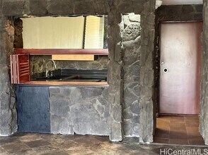 3138 Waialae Ave in Honolulu, HI - Building Photo - Building Photo