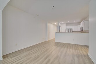 379 Southwind Ln in Ludlow, KY - Building Photo - Building Photo