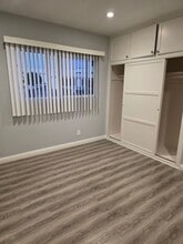 218 E Chevy Chase Dr in Glendale, CA - Foto de edificio - Building Photo