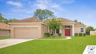 40 Persimmon Dr in Palm Coast, FL - Building Photo