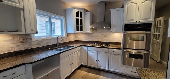 property at 16 Ayer Pl