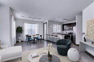 Centre Court in Louisville, CO - Foto de edificio - Building Photo