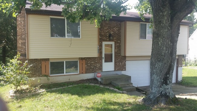 6322 May Pen Rd in Louisville, KY - Building Photo - Building Photo